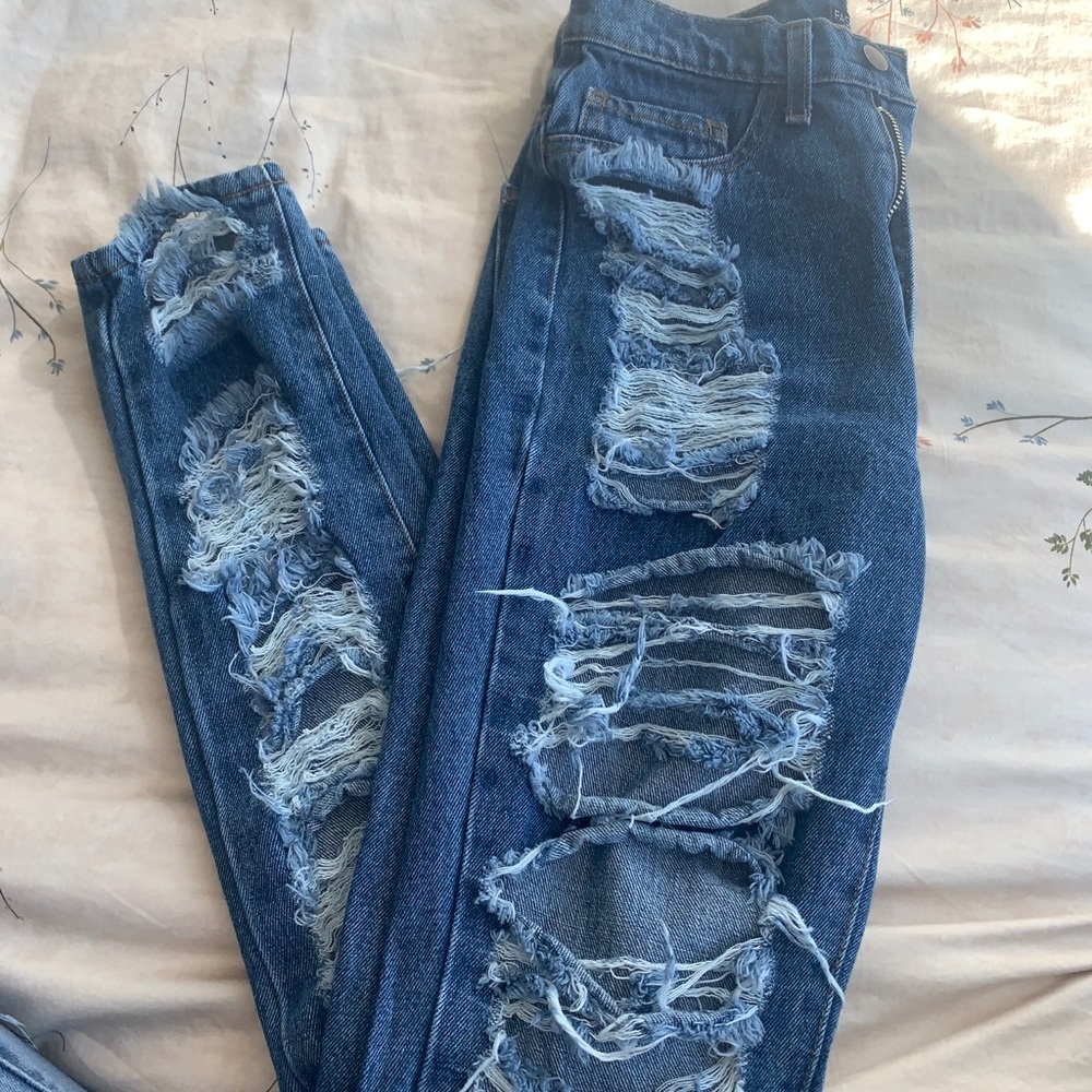 Catty Distressed Skinny Jeans
